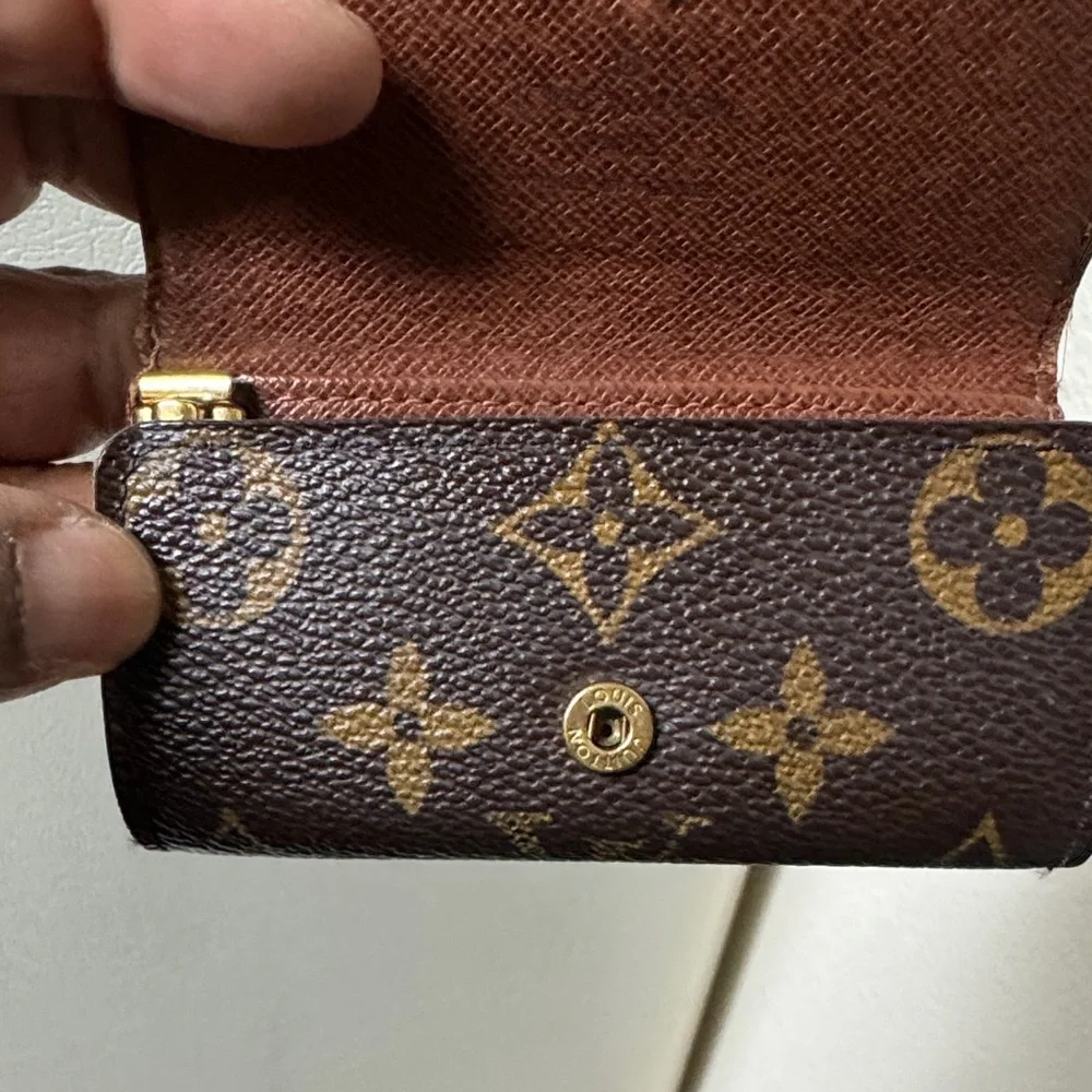 Louis Vuitton Monogram Canvas Key Pouch in Brown with Gold Snap - Picture 12 of 16